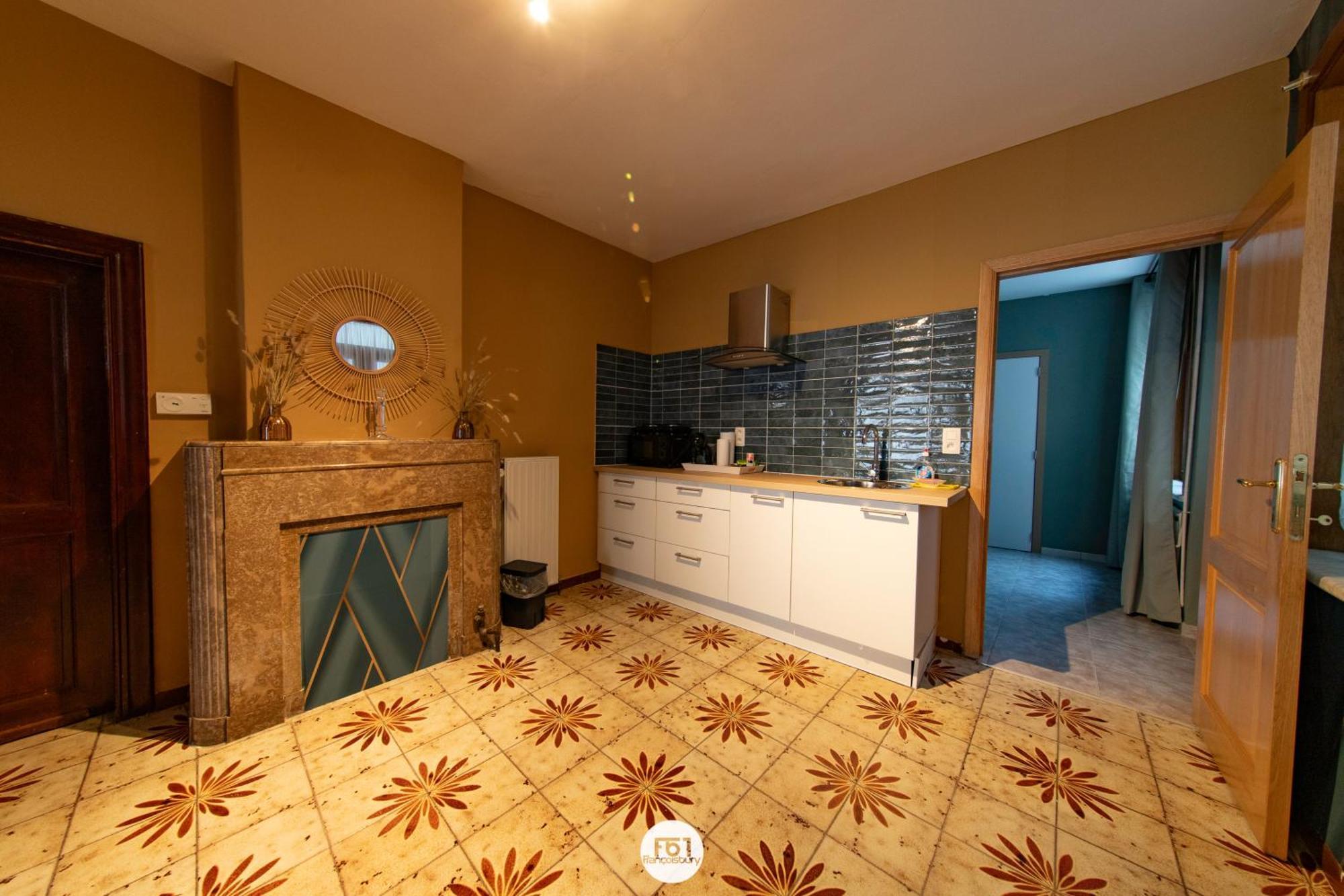 Des Chartriers Apartment *
