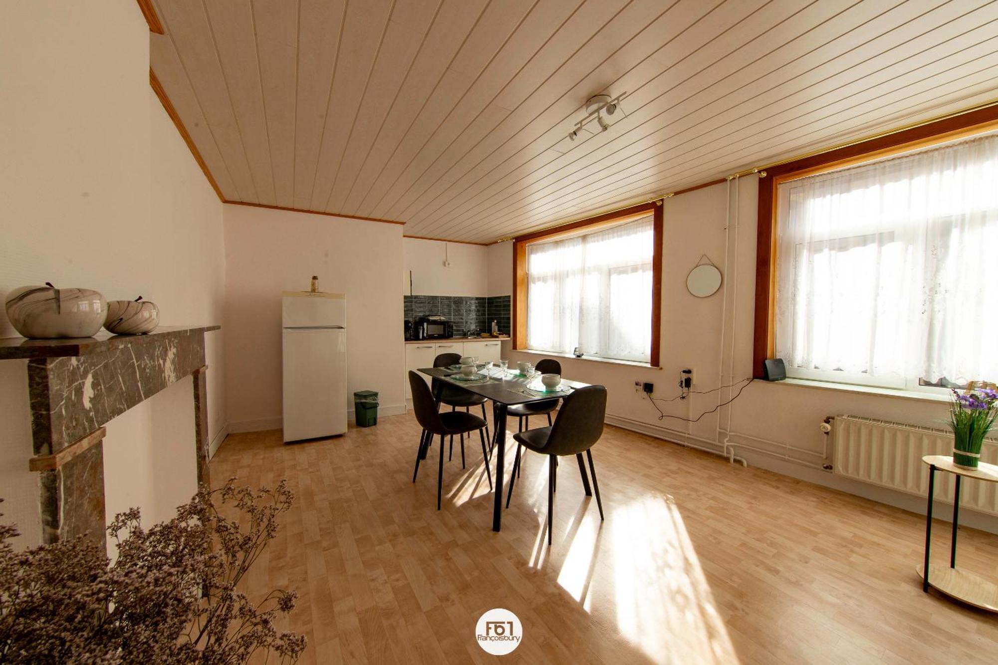 Des Chartriers Apartment *